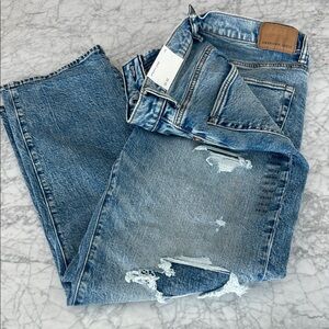 ✨ Brand New, Never Worn ✨ American Eagle Distressed Blue Jeans
